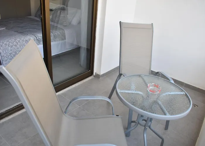 Marias - In Centre,near Larnaca